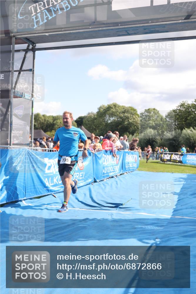 25.08.2024 - Elbe Triathlon Hamburg H.Heesch http://msf.ph/oto/6872866 25.08.2024 11:37:45 Ziel 735, 1428, 1459 meine-sportfotos.de