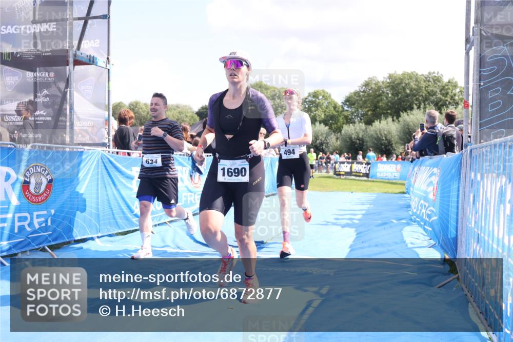 25.08.2024 - Elbe Triathlon Hamburg H.Heesch http://msf.ph/oto/6872877 25.08.2024 11:59:32 Ziel 494, 634, 1479, 1644, 1690, 1717 meine-sportfotos.de