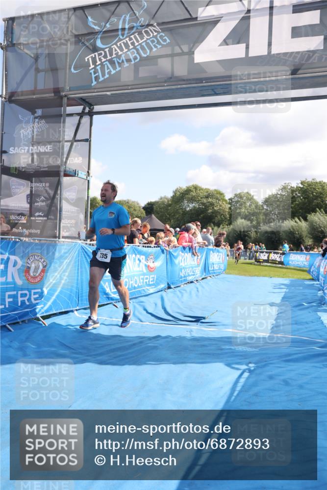 25.08.2024 - Elbe Triathlon Hamburg H.Heesch http://msf.ph/oto/6872893 25.08.2024 11:37:45 Ziel 735, 1428, 1459 meine-sportfotos.de