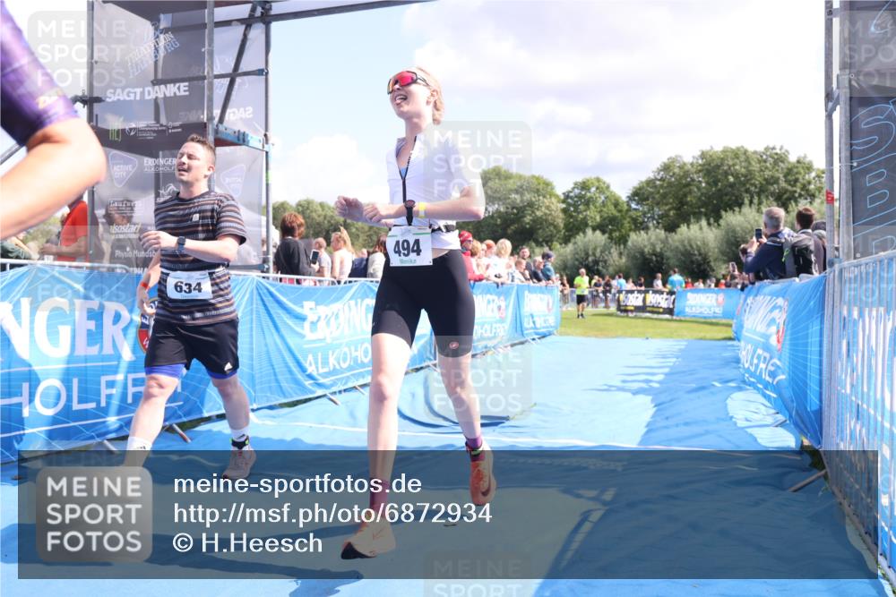 25.08.2024 - Elbe Triathlon Hamburg H.Heesch http://msf.ph/oto/6872934 25.08.2024 11:59:33 Ziel 494, 634, 1479, 1644, 1690, 1717 meine-sportfotos.de