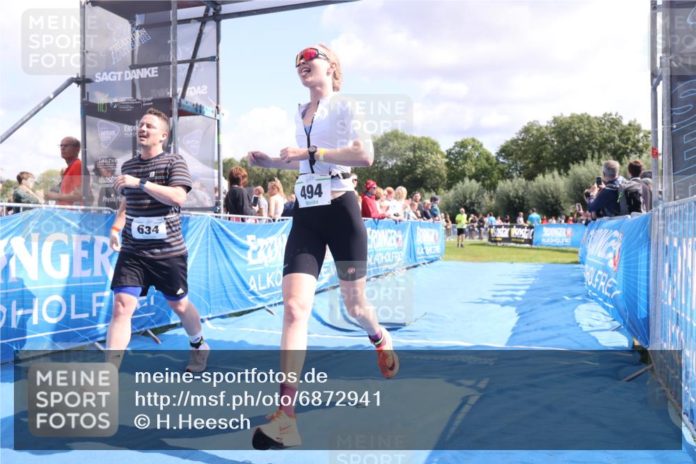 25.08.2024 - Elbe Triathlon Hamburg H.Heesch http://msf.ph/oto/6872941 25.08.2024 11:59:33 Ziel 494, 634, 1479, 1644, 1690, 1717 meine-sportfotos.de