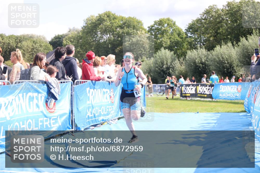 25.08.2024 - Elbe Triathlon Hamburg H.Heesch http://msf.ph/oto/6872959 25.08.2024 11:59:37 Ziel 494, 634, 1523, 1644, 1690 meine-sportfotos.de