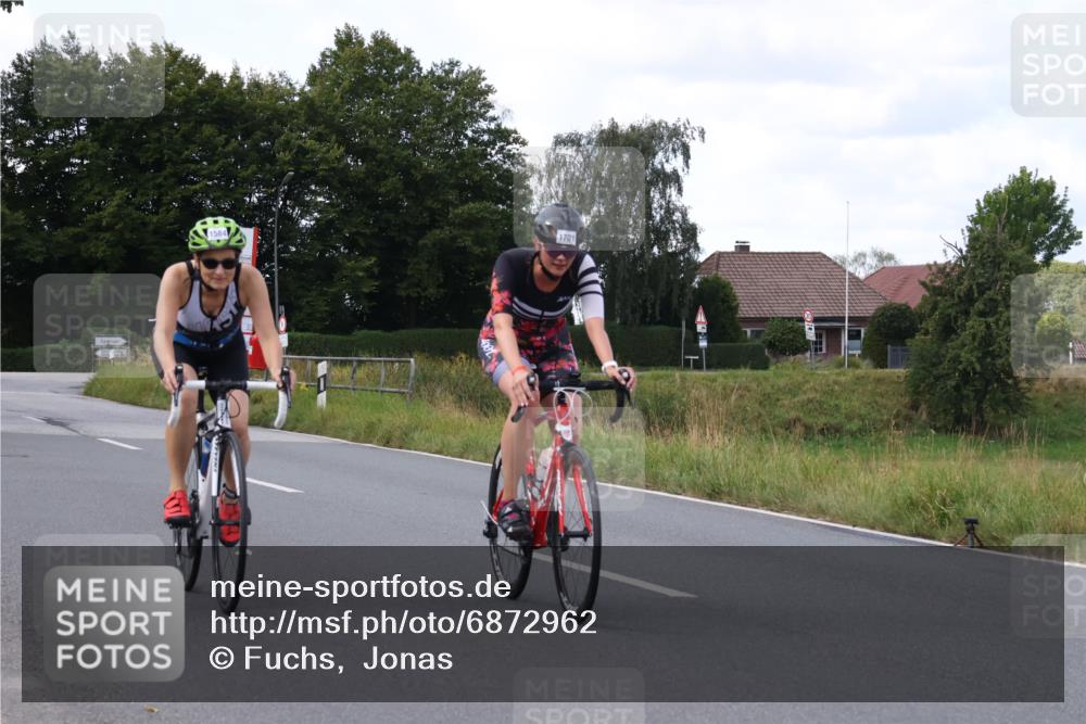 25.08.2024 - Elbe Triathlon Hamburg Fuchs,  Jonas http://msf.ph/oto/6872962 25.08.2024 11:19:00 Radfahren 1686, 1704, 1701, 1584 meine-sportfotos.de