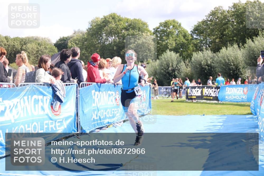 25.08.2024 - Elbe Triathlon Hamburg H.Heesch http://msf.ph/oto/6872966 25.08.2024 11:59:38 Ziel 494, 634, 1523, 1644, 1690 meine-sportfotos.de