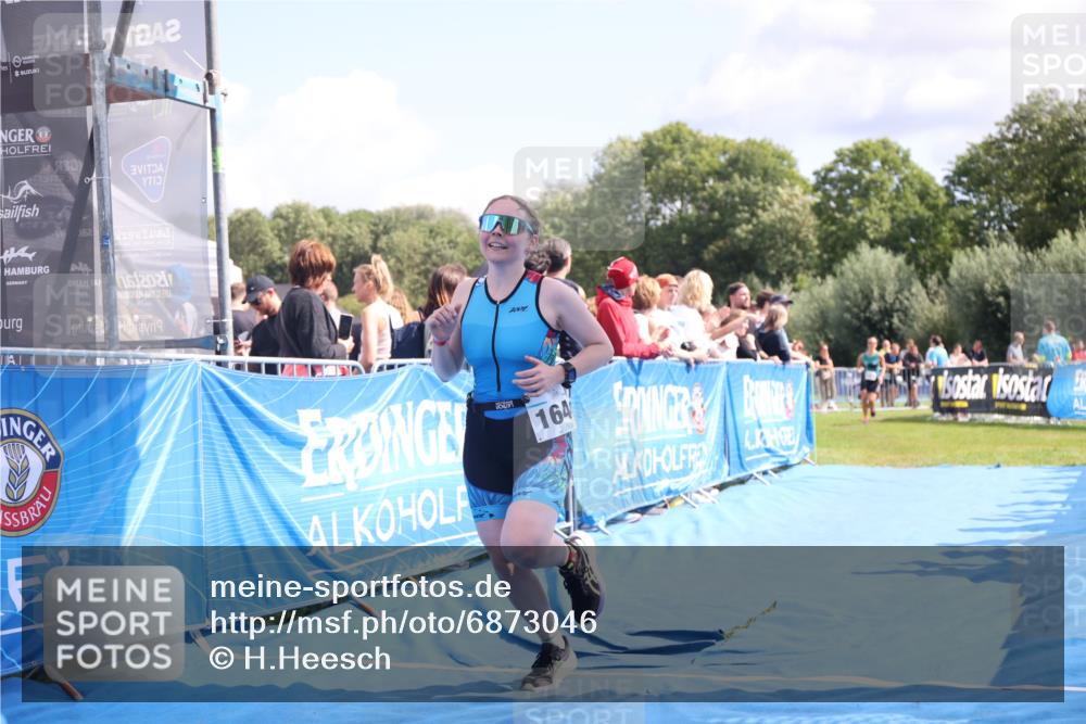 25.08.2024 - Elbe Triathlon Hamburg H.Heesch http://msf.ph/oto/6873046 25.08.2024 11:59:38 Ziel 494, 634, 1523, 1644, 1690 meine-sportfotos.de