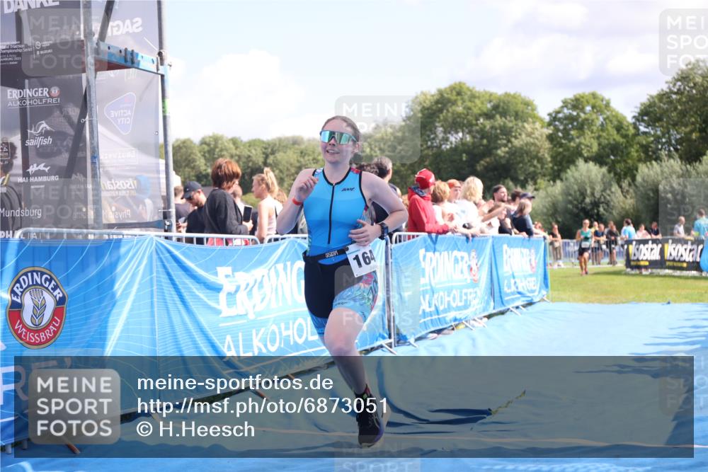 25.08.2024 - Elbe Triathlon Hamburg H.Heesch http://msf.ph/oto/6873051 25.08.2024 11:59:38 Ziel 494, 634, 1523, 1644, 1690 meine-sportfotos.de