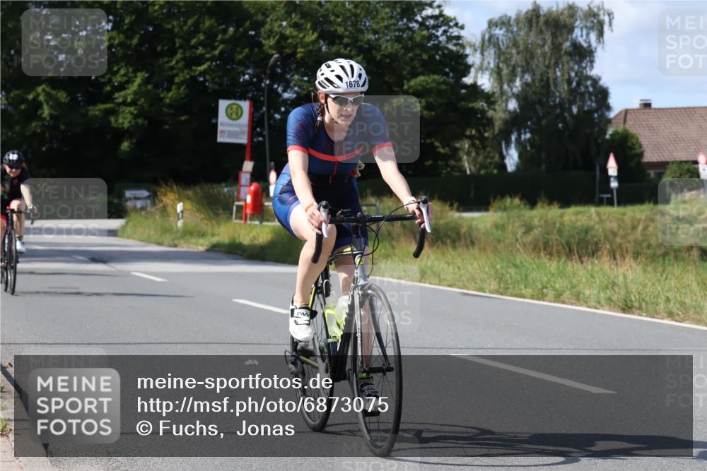 25.08.2024 - Elbe Triathlon Hamburg Fuchs,  Jonas http://msf.ph/oto/6873075 25.08.2024 11:19:39 Radfahren 1705, 1682, 1678, 1685, 1628 meine-sportfotos.de