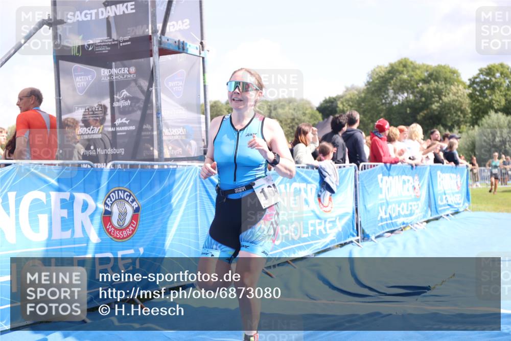 25.08.2024 - Elbe Triathlon Hamburg H.Heesch http://msf.ph/oto/6873080 25.08.2024 11:59:39 Ziel 494, 634, 1523, 1644, 1690 meine-sportfotos.de