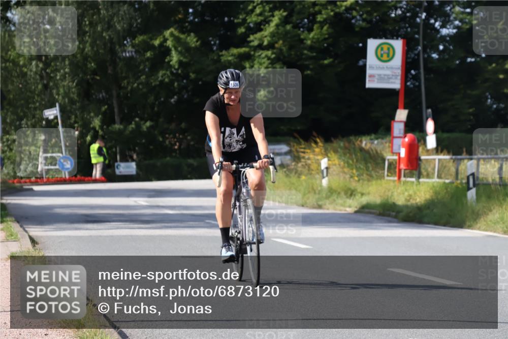 25.08.2024 - Elbe Triathlon Hamburg Fuchs,  Jonas http://msf.ph/oto/6873120 25.08.2024 11:19:45 Radfahren 1678, 1685, 1628, 1536 meine-sportfotos.de