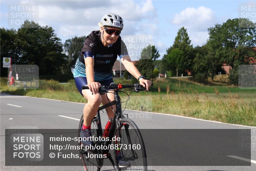 25.08.2024 - Elbe Triathlon Hamburg Fuchs,  Jonas http://msf.ph/oto/6873160 25.08.2024 11:20:00 Radfahren 1598, 1471 meine-sportfotos.de