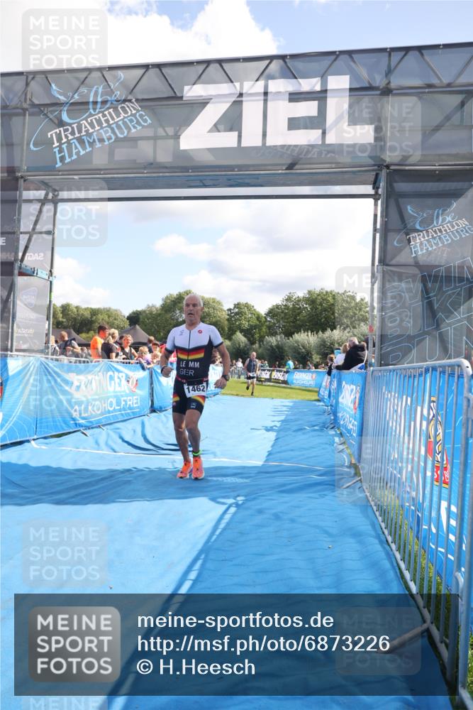 25.08.2024 - Elbe Triathlon Hamburg H.Heesch http://msf.ph/oto/6873226 25.08.2024 11:37:56 Ziel 446, 1428, 1462 meine-sportfotos.de