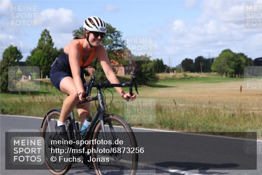 25.08.2024 - Elbe Triathlon Hamburg Fuchs,  Jonas http://msf.ph/oto/6873256 25.08.2024 11:20:14 Radfahren 1638 meine-sportfotos.de
