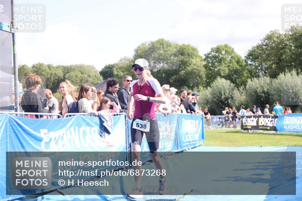 25.08.2024 - Elbe Triathlon Hamburg H.Heesch http://msf.ph/oto/6873268 25.08.2024 11:59:51 Ziel 538, 1523 meine-sportfotos.de