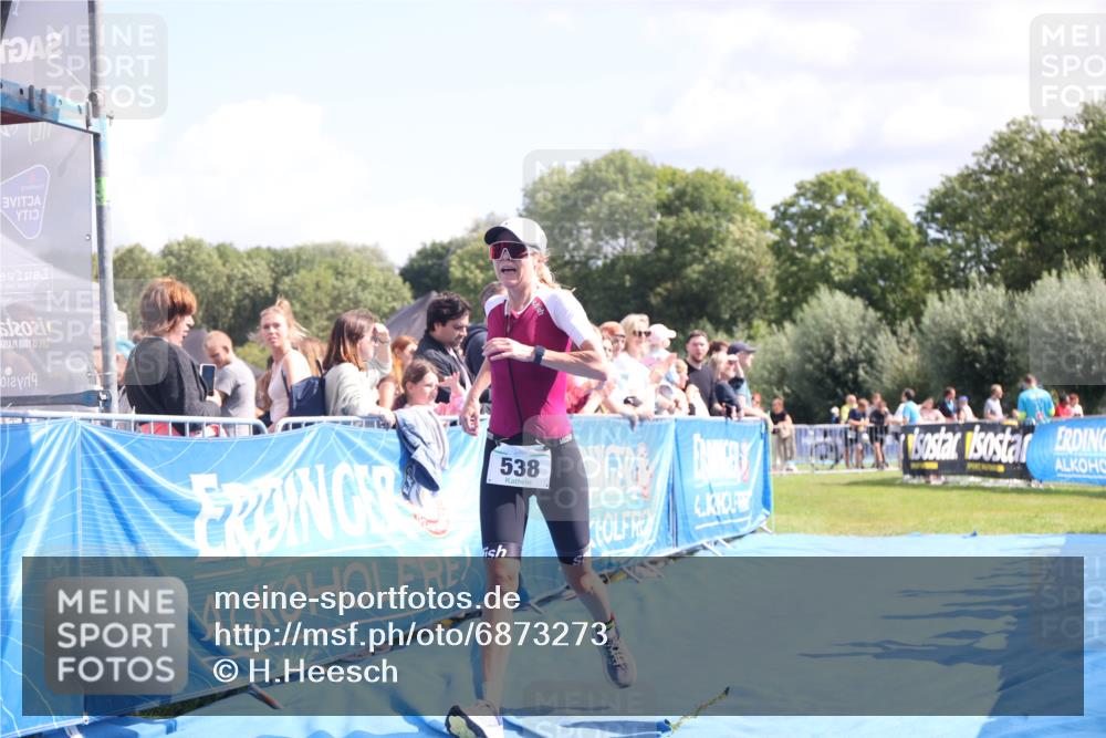 25.08.2024 - Elbe Triathlon Hamburg H.Heesch http://msf.ph/oto/6873273 25.08.2024 11:59:51 Ziel 538, 1523 meine-sportfotos.de