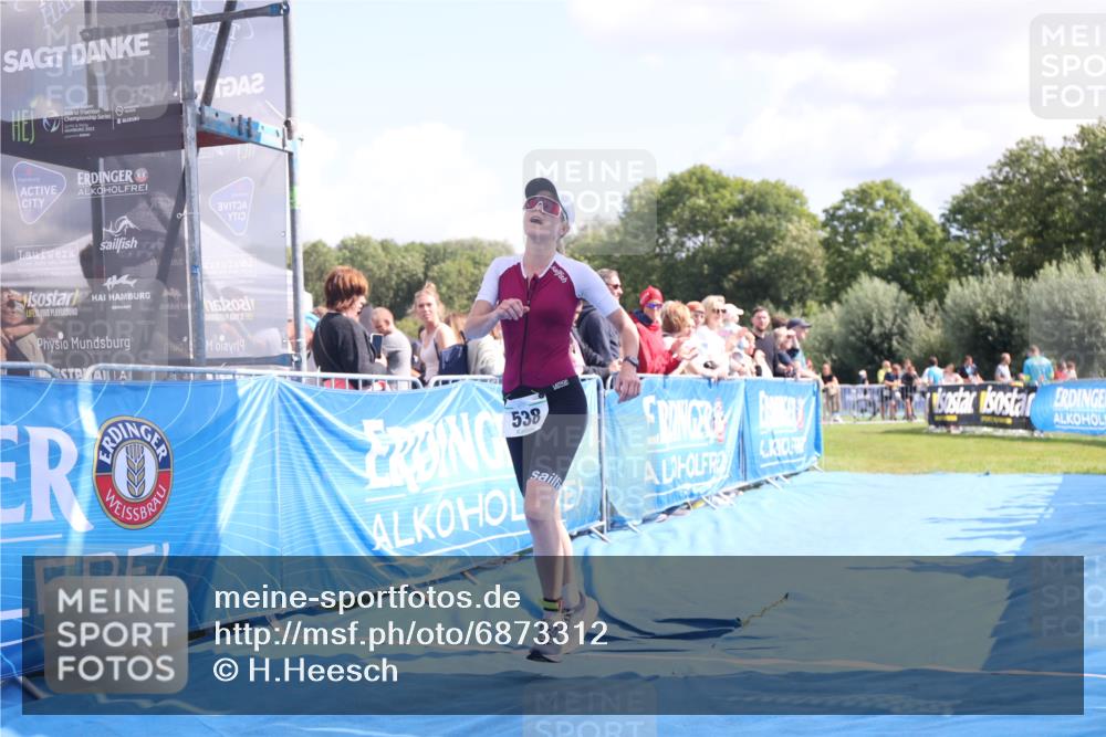 25.08.2024 - Elbe Triathlon Hamburg H.Heesch http://msf.ph/oto/6873312 25.08.2024 11:59:51 Ziel 538, 1523 meine-sportfotos.de