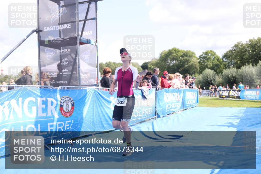 25.08.2024 - Elbe Triathlon Hamburg H.Heesch http://msf.ph/oto/6873344 25.08.2024 11:59:51 Ziel 538, 1523 meine-sportfotos.de