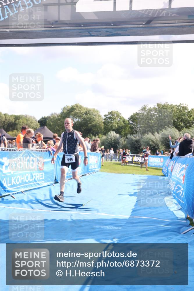 25.08.2024 - Elbe Triathlon Hamburg H.Heesch http://msf.ph/oto/6873372 25.08.2024 11:37:59 Ziel 446, 1462 meine-sportfotos.de