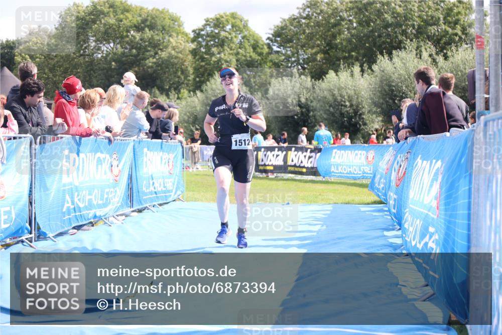 25.08.2024 - Elbe Triathlon Hamburg H.Heesch http://msf.ph/oto/6873394 25.08.2024 12:00:02 Ziel 1512 meine-sportfotos.de
