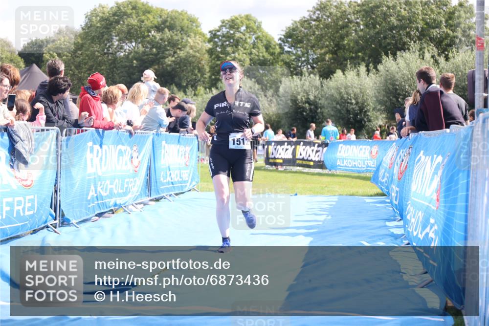 25.08.2024 - Elbe Triathlon Hamburg H.Heesch http://msf.ph/oto/6873436 25.08.2024 12:00:02 Ziel 1512 meine-sportfotos.de