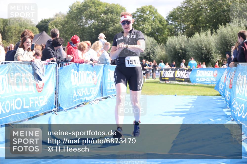 25.08.2024 - Elbe Triathlon Hamburg H.Heesch http://msf.ph/oto/6873479 25.08.2024 12:00:03 Ziel 1512 meine-sportfotos.de