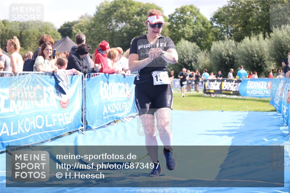 25.08.2024 - Elbe Triathlon Hamburg H.Heesch http://msf.ph/oto/6873497 25.08.2024 12:00:03 Ziel 1512 meine-sportfotos.de