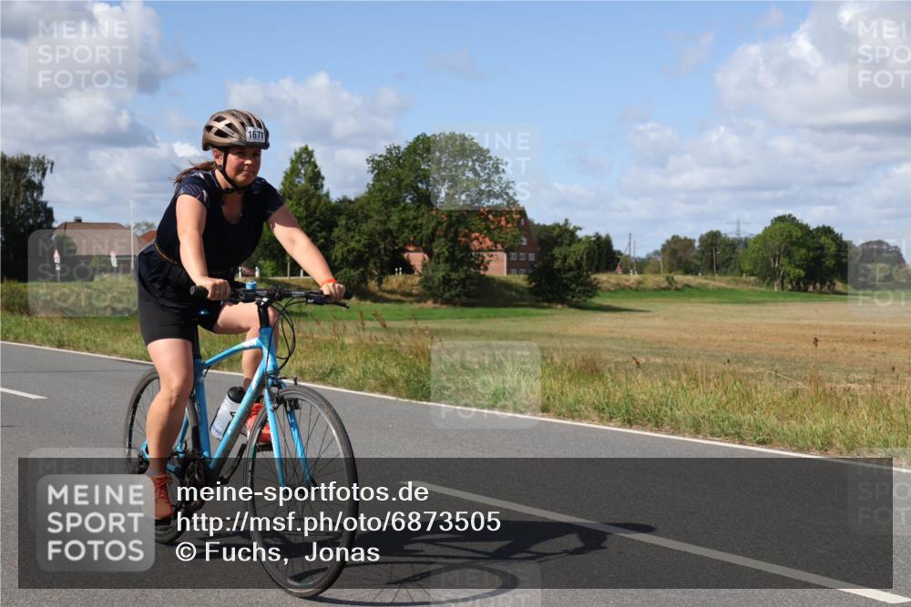 25.08.2024 - Elbe Triathlon Hamburg Fuchs,  Jonas http://msf.ph/oto/6873505 25.08.2024 11:21:42 Radfahren 1680, 1677 meine-sportfotos.de