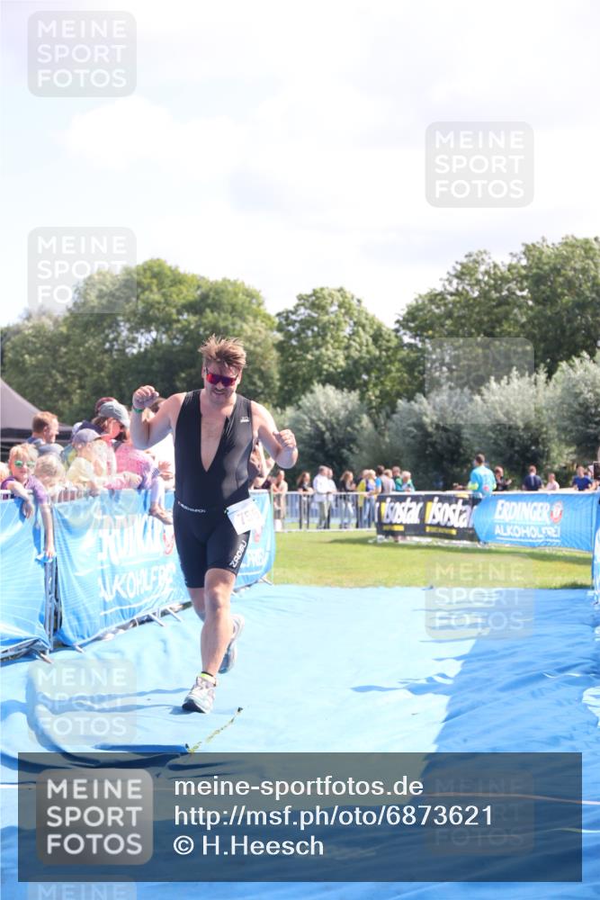25.08.2024 - Elbe Triathlon Hamburg H.Heesch http://msf.ph/oto/6873621 25.08.2024 11:38:17 Ziel 276, 756 meine-sportfotos.de