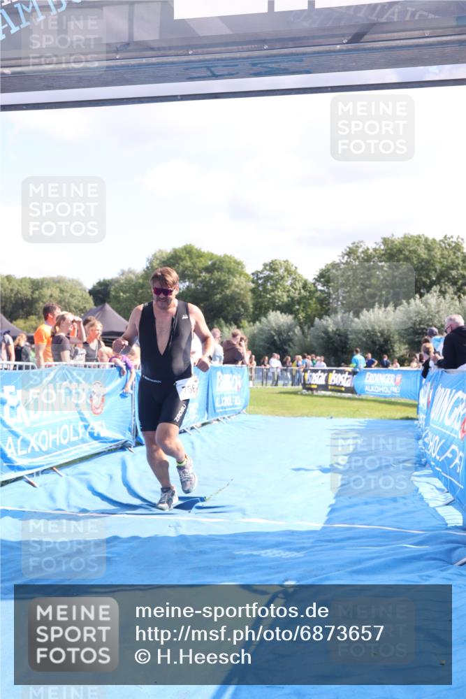 25.08.2024 - Elbe Triathlon Hamburg H.Heesch http://msf.ph/oto/6873657 25.08.2024 11:38:18 Ziel 224, 562, 756 meine-sportfotos.de