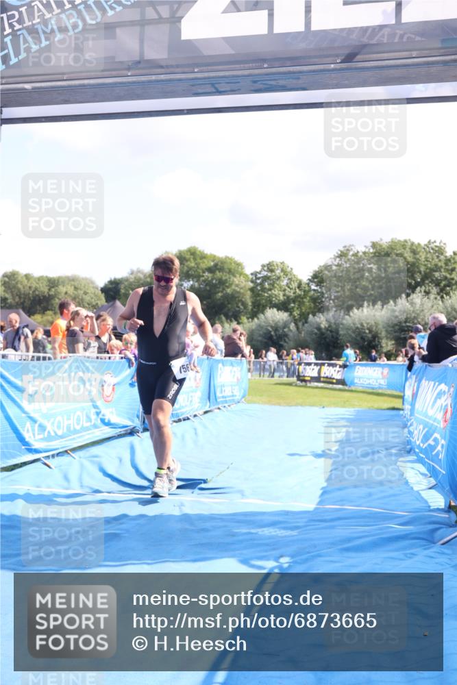 25.08.2024 - Elbe Triathlon Hamburg H.Heesch http://msf.ph/oto/6873665 25.08.2024 11:38:18 Ziel 224, 562, 756 meine-sportfotos.de
