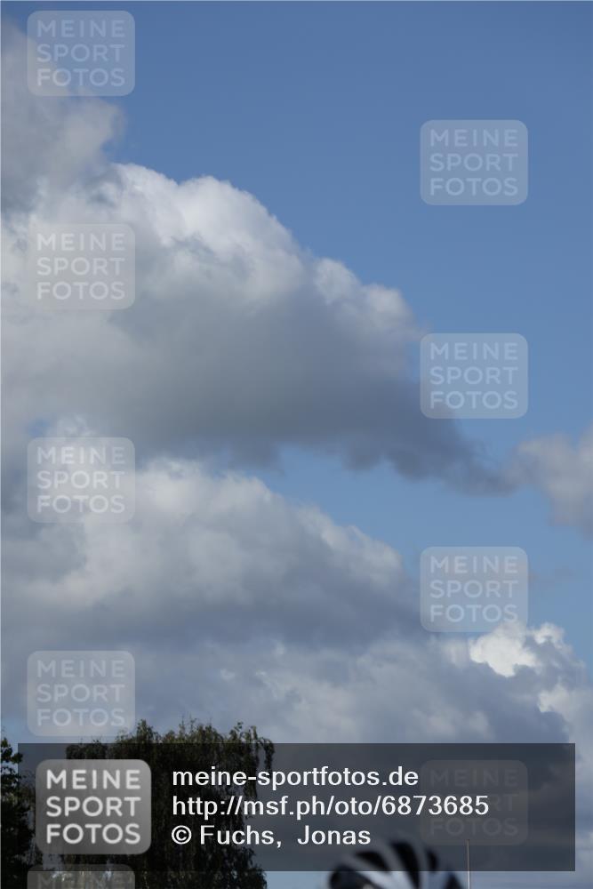 25.08.2024 - Elbe Triathlon Hamburg Fuchs,  Jonas http://msf.ph/oto/6873685 25.08.2024 11:23:12 Radfahren 1662, 1613, 1688, 1636 meine-sportfotos.de