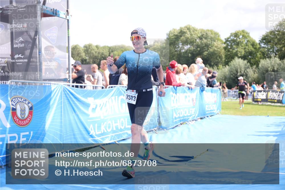 25.08.2024 - Elbe Triathlon Hamburg H.Heesch http://msf.ph/oto/6873708 25.08.2024 12:00:18 Ziel 789, 1573 meine-sportfotos.de