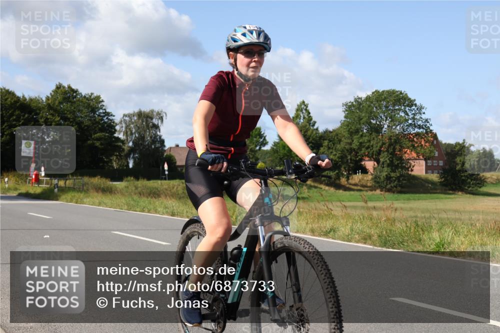25.08.2024 - Elbe Triathlon Hamburg Fuchs,  Jonas http://msf.ph/oto/6873733 25.08.2024 11:23:22 Radfahren 1540, 1691 meine-sportfotos.de