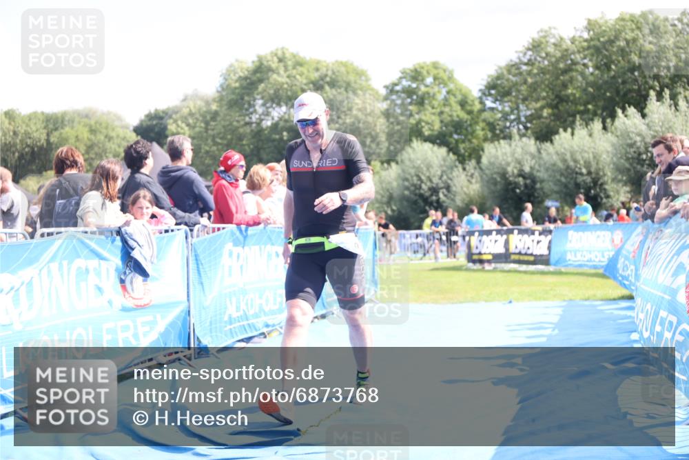 25.08.2024 - Elbe Triathlon Hamburg H.Heesch http://msf.ph/oto/6873768 25.08.2024 12:00:35 Ziel 1450 meine-sportfotos.de
