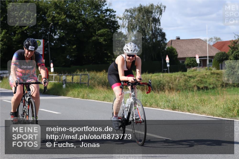 25.08.2024 - Elbe Triathlon Hamburg Fuchs,  Jonas http://msf.ph/oto/6873773 25.08.2024 11:23:43 Radfahren 1647, 1684 meine-sportfotos.de