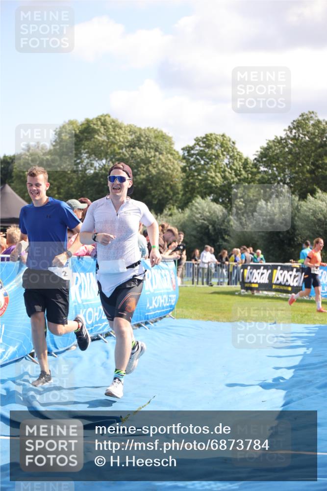 25.08.2024 - Elbe Triathlon Hamburg H.Heesch http://msf.ph/oto/6873784 25.08.2024 11:38:26 Ziel 224, 562, 650 meine-sportfotos.de