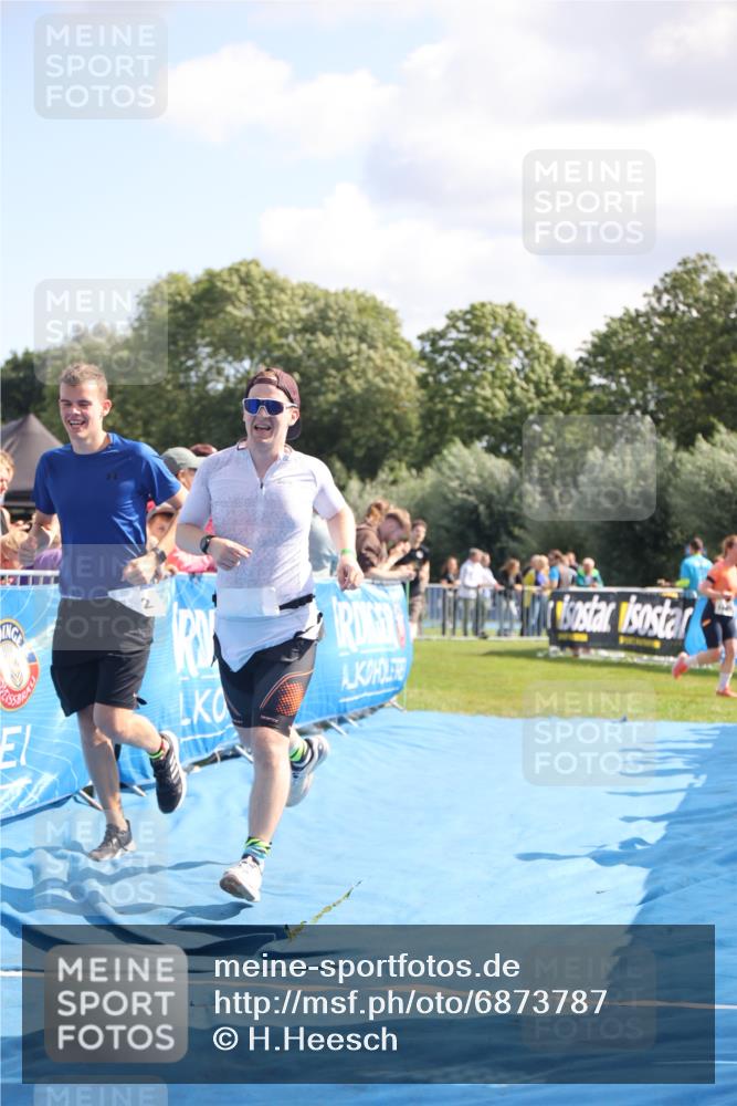 25.08.2024 - Elbe Triathlon Hamburg H.Heesch http://msf.ph/oto/6873787 25.08.2024 11:38:26 Ziel 224, 562, 650 meine-sportfotos.de