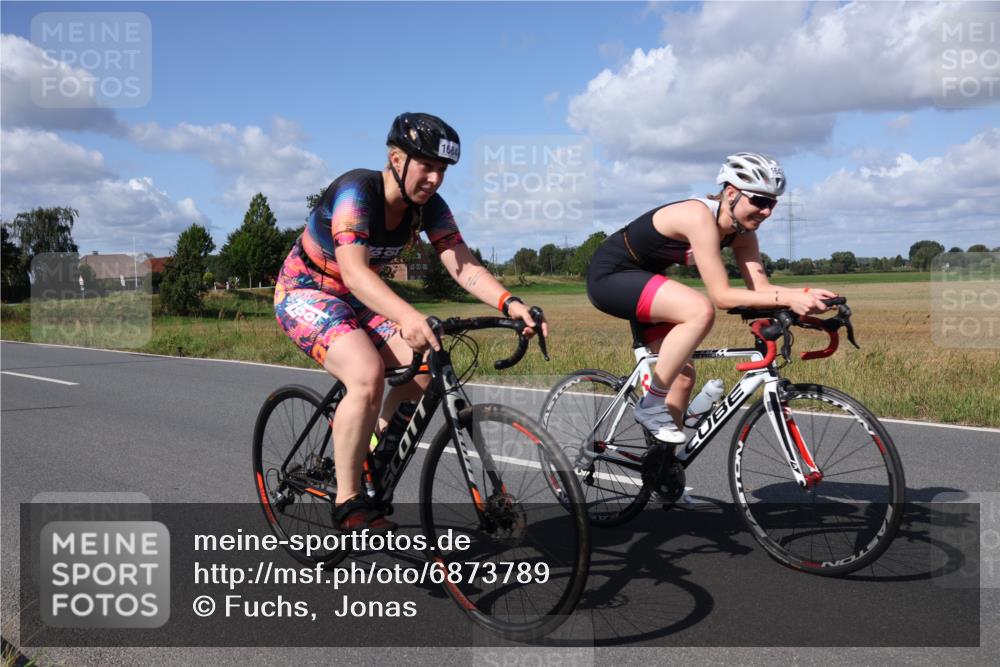 25.08.2024 - Elbe Triathlon Hamburg Fuchs,  Jonas http://msf.ph/oto/6873789 25.08.2024 11:23:44 Radfahren 1647, 1684 meine-sportfotos.de
