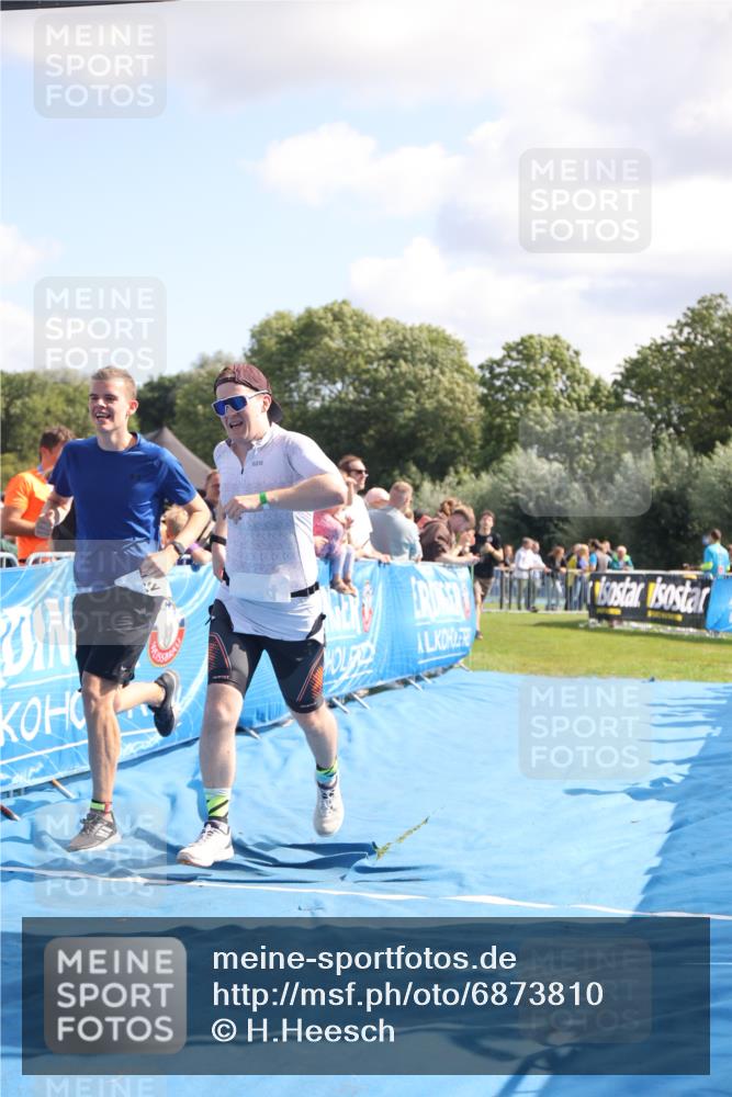 25.08.2024 - Elbe Triathlon Hamburg H.Heesch http://msf.ph/oto/6873810 25.08.2024 11:38:26 Ziel 224, 562, 650 meine-sportfotos.de