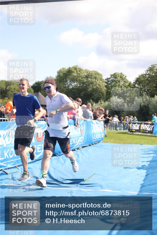 25.08.2024 - Elbe Triathlon Hamburg H.Heesch http://msf.ph/oto/6873815 25.08.2024 11:38:26 Ziel 224, 562, 650 meine-sportfotos.de