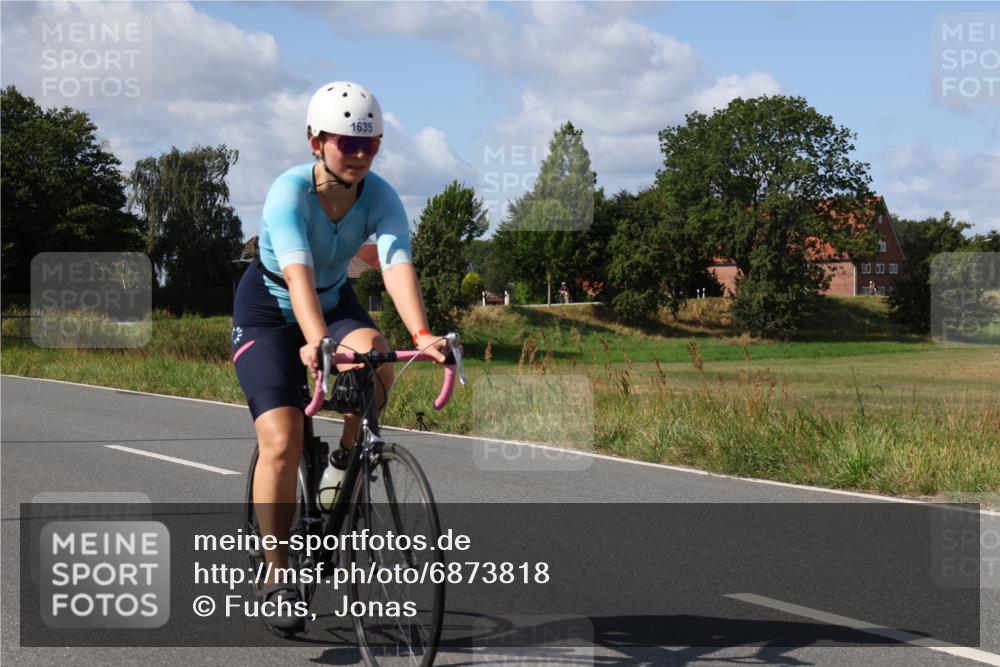 25.08.2024 - Elbe Triathlon Hamburg Fuchs,  Jonas http://msf.ph/oto/6873818 25.08.2024 11:24:02 Radfahren 1709, 1635, 1494 meine-sportfotos.de