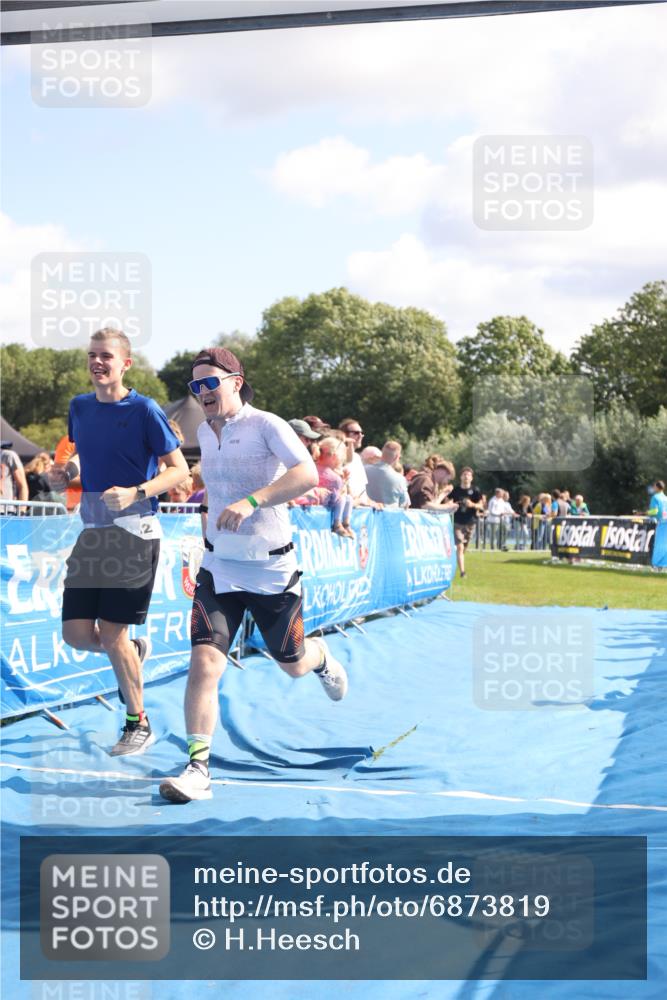 25.08.2024 - Elbe Triathlon Hamburg H.Heesch http://msf.ph/oto/6873819 25.08.2024 11:38:26 Ziel 224, 562, 650 meine-sportfotos.de