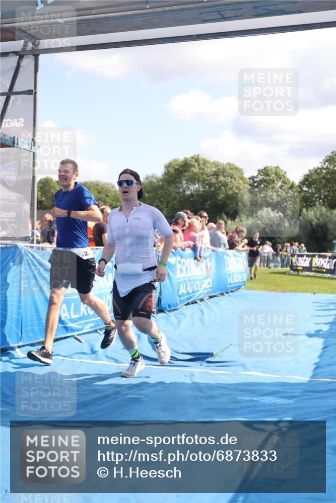 25.08.2024 - Elbe Triathlon Hamburg H.Heesch http://msf.ph/oto/6873833 25.08.2024 11:38:26 Ziel 224, 562, 650 meine-sportfotos.de