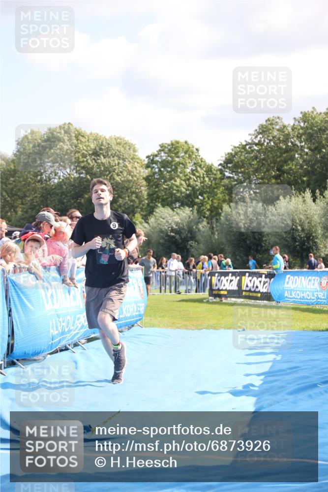 25.08.2024 - Elbe Triathlon Hamburg H.Heesch http://msf.ph/oto/6873926 25.08.2024 11:38:30 Ziel 224, 562, 628, 650 meine-sportfotos.de