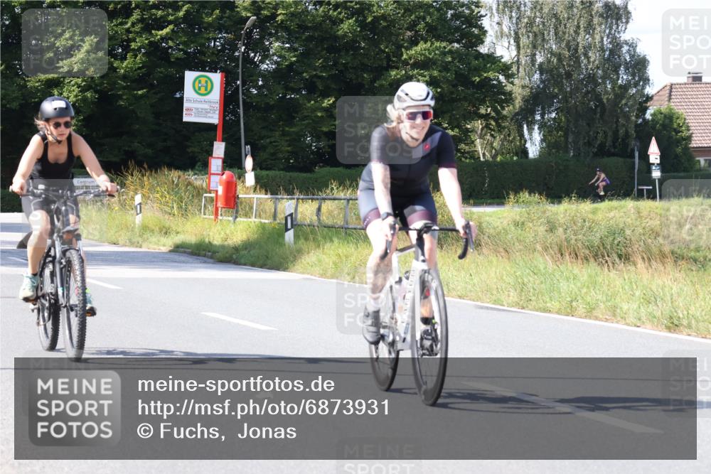 25.08.2024 - Elbe Triathlon Hamburg Fuchs,  Jonas http://msf.ph/oto/6873931 25.08.2024 11:24:40 Radfahren 1669, 1623 meine-sportfotos.de