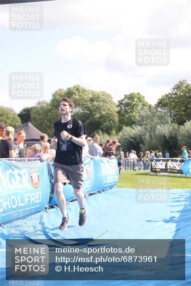 25.08.2024 - Elbe Triathlon Hamburg H.Heesch http://msf.ph/oto/6873961 25.08.2024 11:38:30 Ziel 224, 562, 628, 650 meine-sportfotos.de