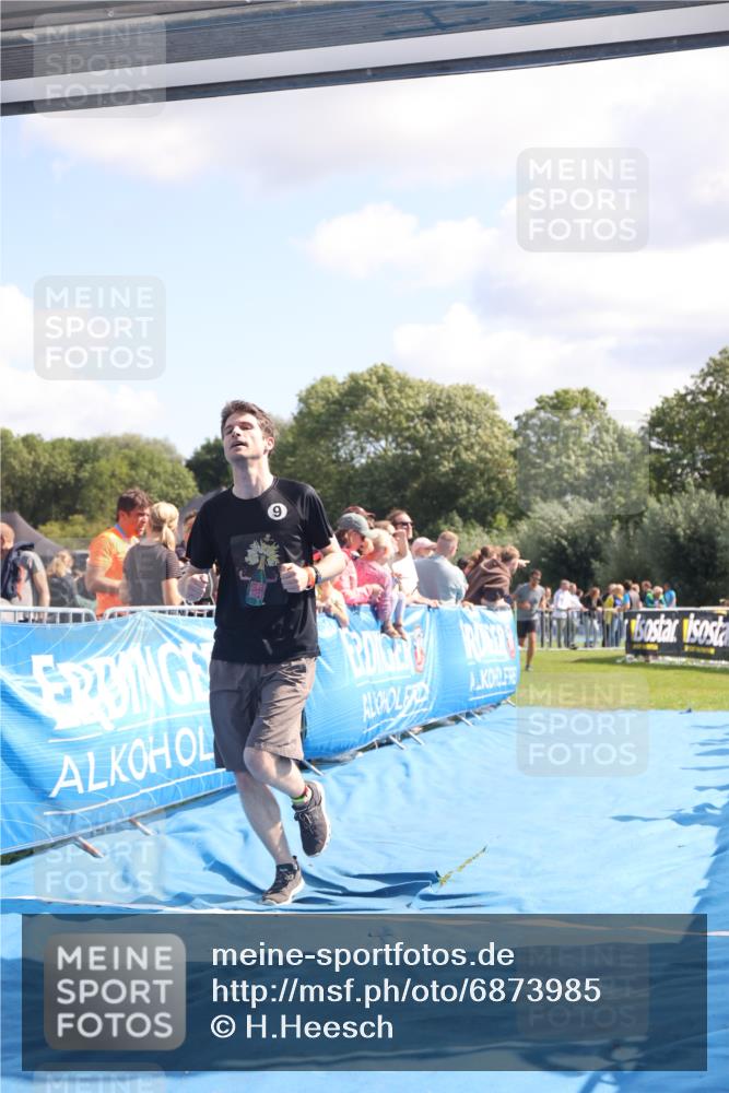 25.08.2024 - Elbe Triathlon Hamburg H.Heesch http://msf.ph/oto/6873985 25.08.2024 11:38:30 Ziel 224, 562, 628, 650 meine-sportfotos.de