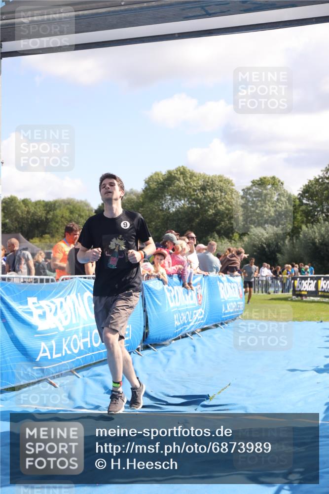 25.08.2024 - Elbe Triathlon Hamburg H.Heesch http://msf.ph/oto/6873989 25.08.2024 11:38:31 Ziel 224, 562, 628, 650 meine-sportfotos.de