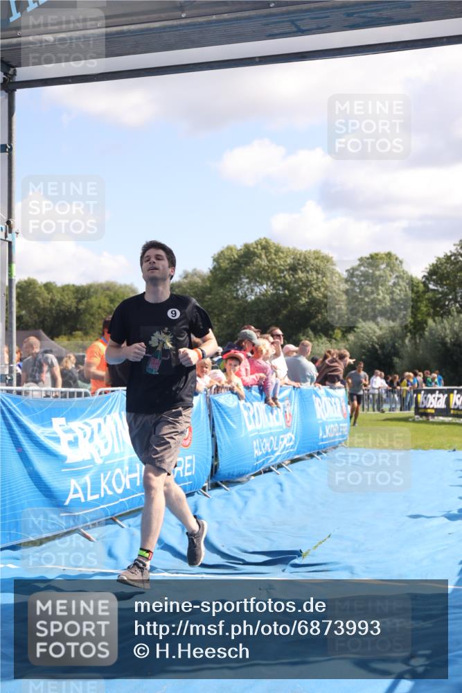 25.08.2024 - Elbe Triathlon Hamburg H.Heesch http://msf.ph/oto/6873993 25.08.2024 11:38:31 Ziel 224, 562, 628, 650 meine-sportfotos.de