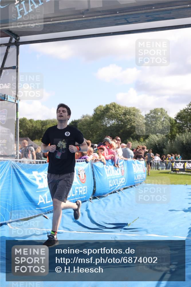 25.08.2024 - Elbe Triathlon Hamburg H.Heesch http://msf.ph/oto/6874002 25.08.2024 11:38:31 Ziel 224, 562, 628, 650 meine-sportfotos.de