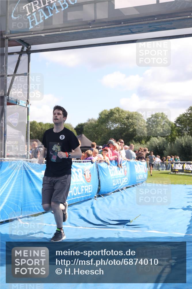 25.08.2024 - Elbe Triathlon Hamburg H.Heesch http://msf.ph/oto/6874010 25.08.2024 11:38:31 Ziel 224, 562, 628, 650 meine-sportfotos.de